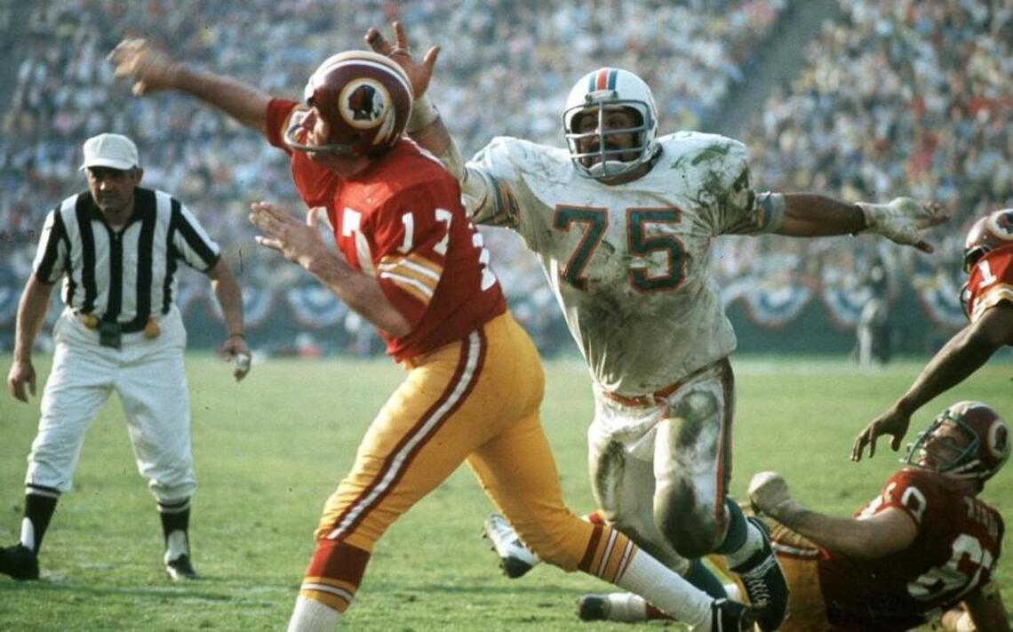 ‘72 Dolphins complete perfect season, give Don Shula his first Super Bowl title