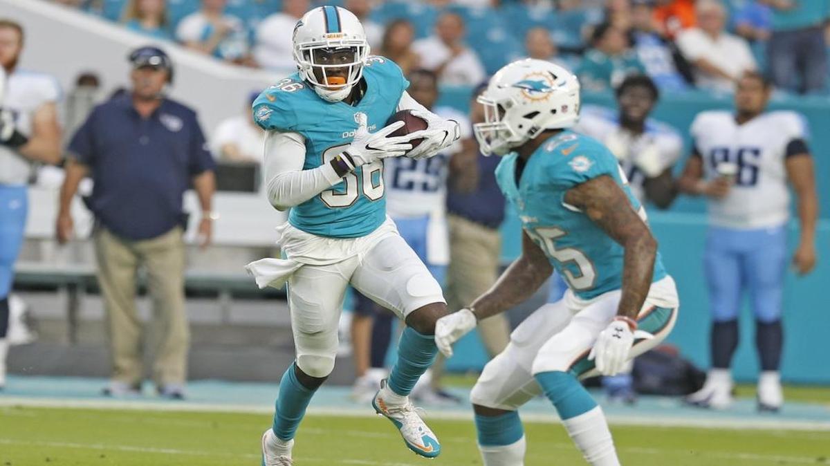 The Dolphins’ Tony Lippett (36) will be one of the starters at cornerback on Sunday against the Steelers while Miami’s two new corners continue to get acclimated.