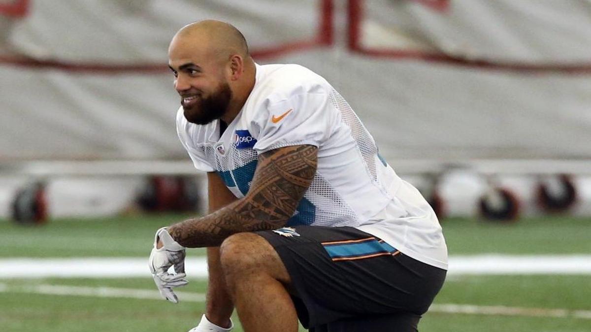 
Linebacker Koa Misi at practice at the Miami Dolphins training facility on Tuesday, Aug. 25, 2015 in Davie.
