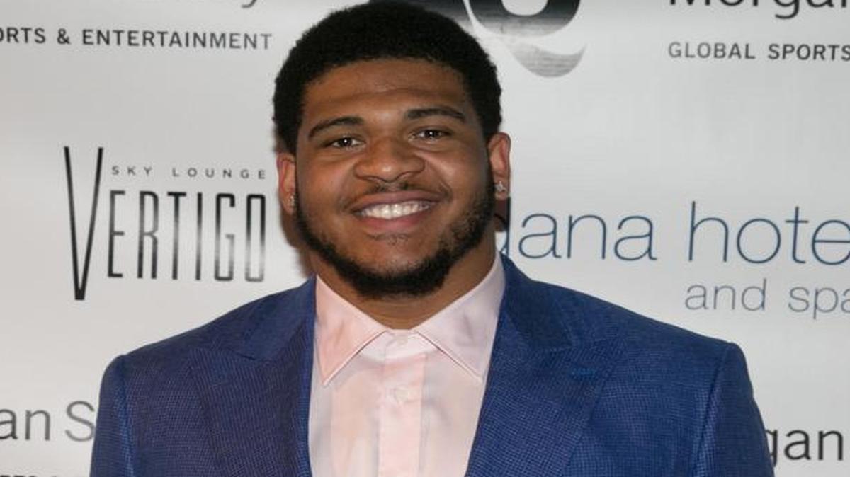 Former LSU star offensive lineman La’el Collins has signed with the Dallas Cowboys.