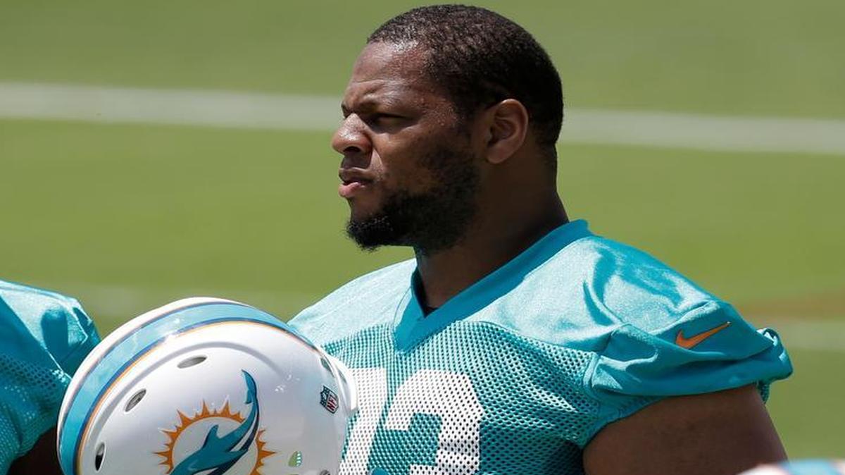 
Miami Dolphins defensive tackle Ndamukong Suh participates in an Organized Team Activity practice Monday, June 1, 2015, in Davie.
