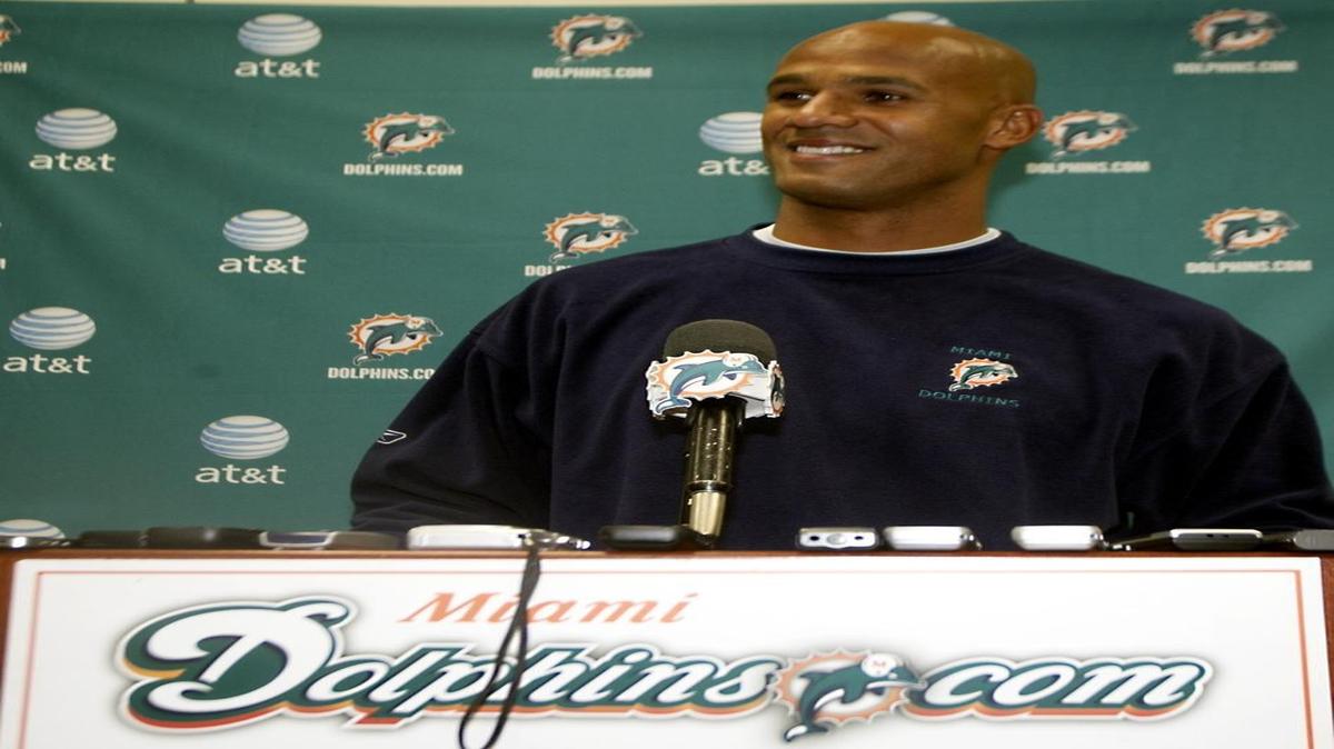 Former Dolphin Jason Taylor on his call to the Hall of Fame. ‘I’m in shock. It’s like I’ve seen a ghost,’ he said.
