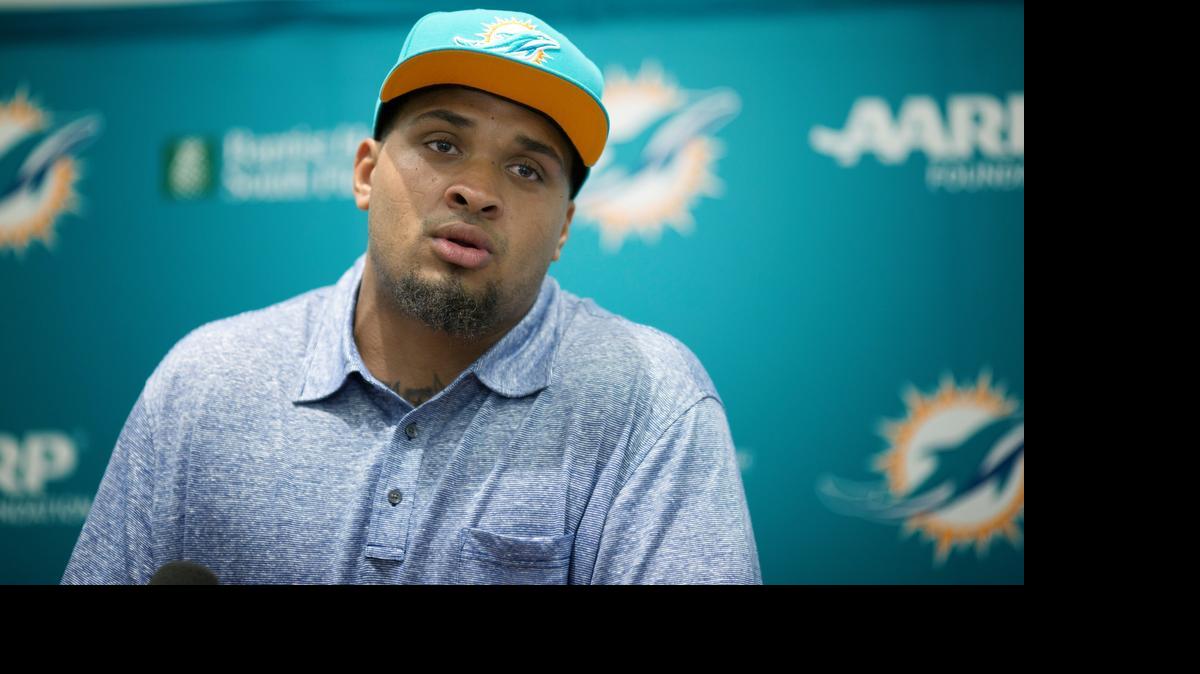 
‘I feel like with team success comes individual success, so I just want to help this team get to the playoffs,’ Dolphins center Mike Pouncey said.

