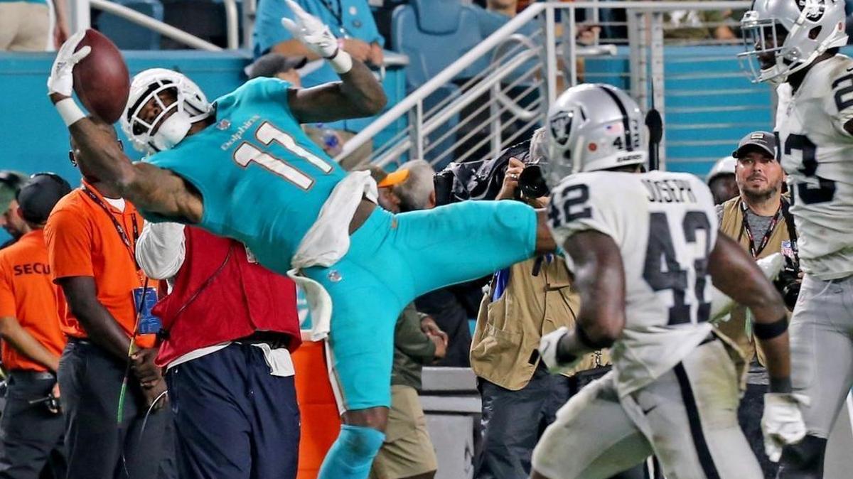 DeVante Parker played against the Raiders last season and is expected to make his 2018 debut against them on Sunday.