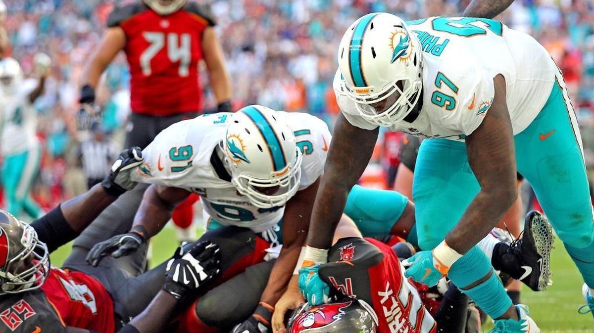 Jordan Phillips, No. 97, was a disruptive force in 2017 in a way he was not his first two NFL seasons.