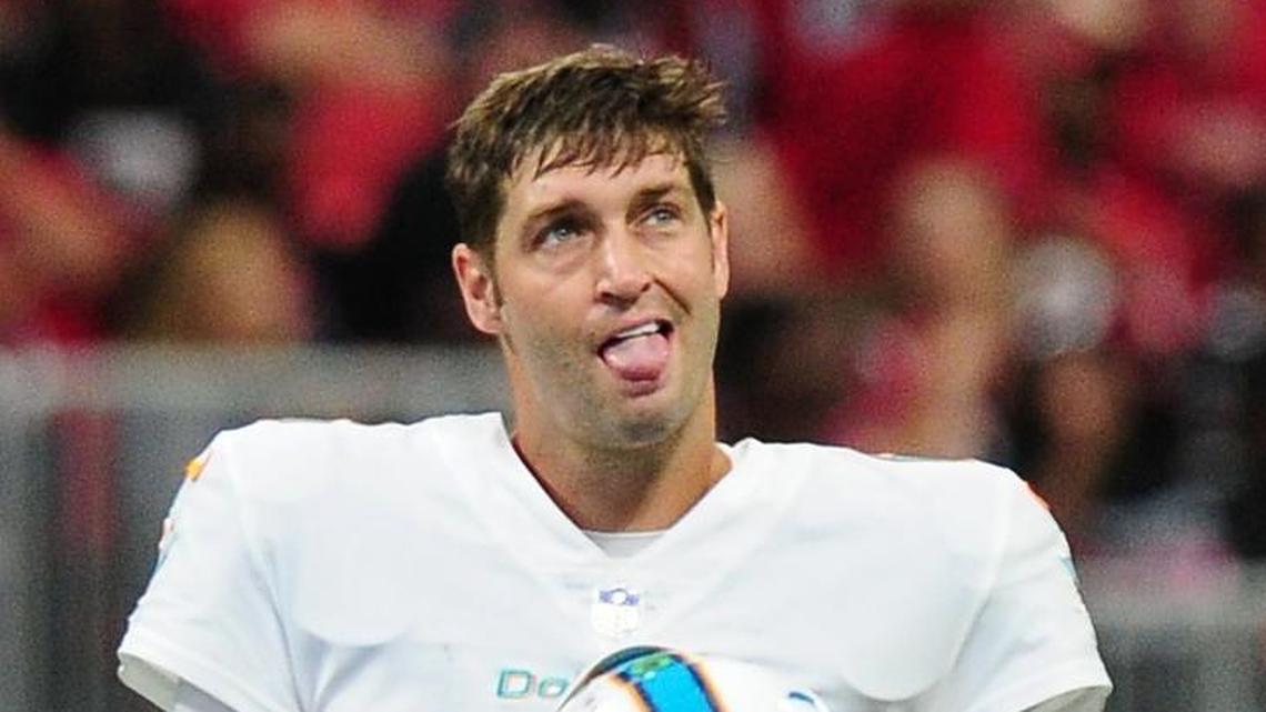 Jay Cutler reacts after completing a pass against the Falcons Sunday.