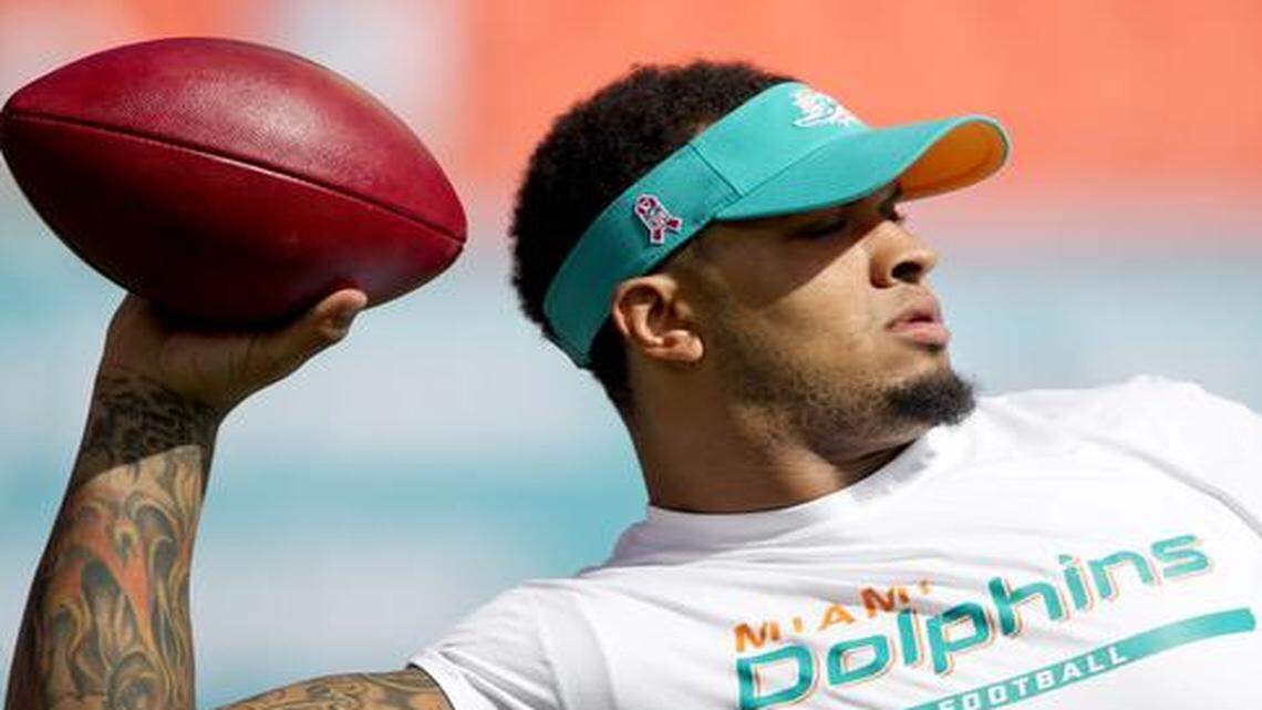 
Said Mike Pouncey of possibly switching back to center from guard: “Once you play center, you kind of know the offense like the back of your hand.”
