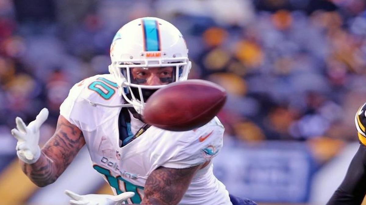 Kenny Stills is about to catch a great big contract.