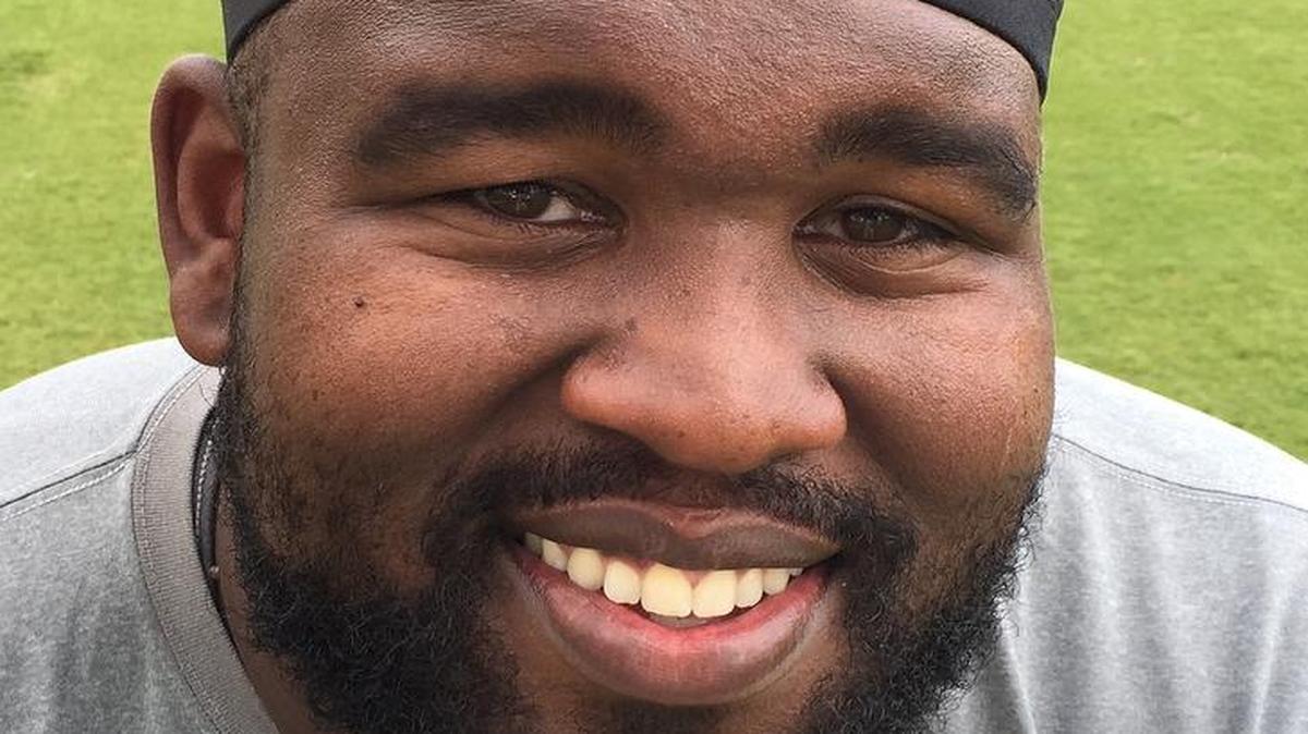 
During Sunday afternoon’s practice, the Dolphins gave-first team reps to journeyman Jacques McClendon at right guard. 

