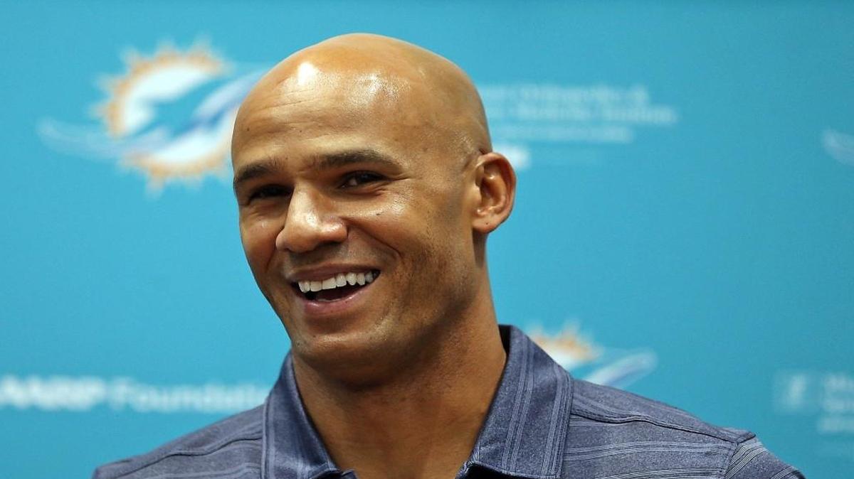 Jason Taylor will be enshrined in the Pro Football Hall of Fame next weekend.