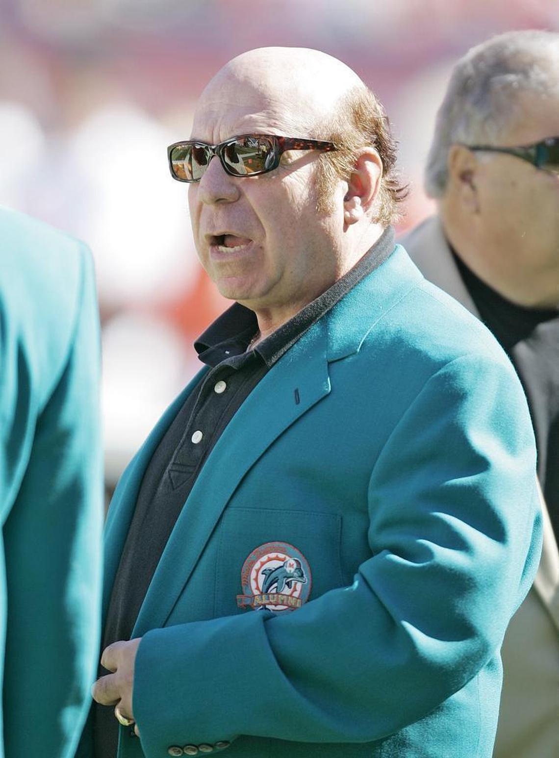Former Miami Dolphins kicker Garo Yepremian looks on before a game against the Minnesota Vikings at Dolphin Stadium (now Sun Life Stadium) on Nov. 19, 1996.