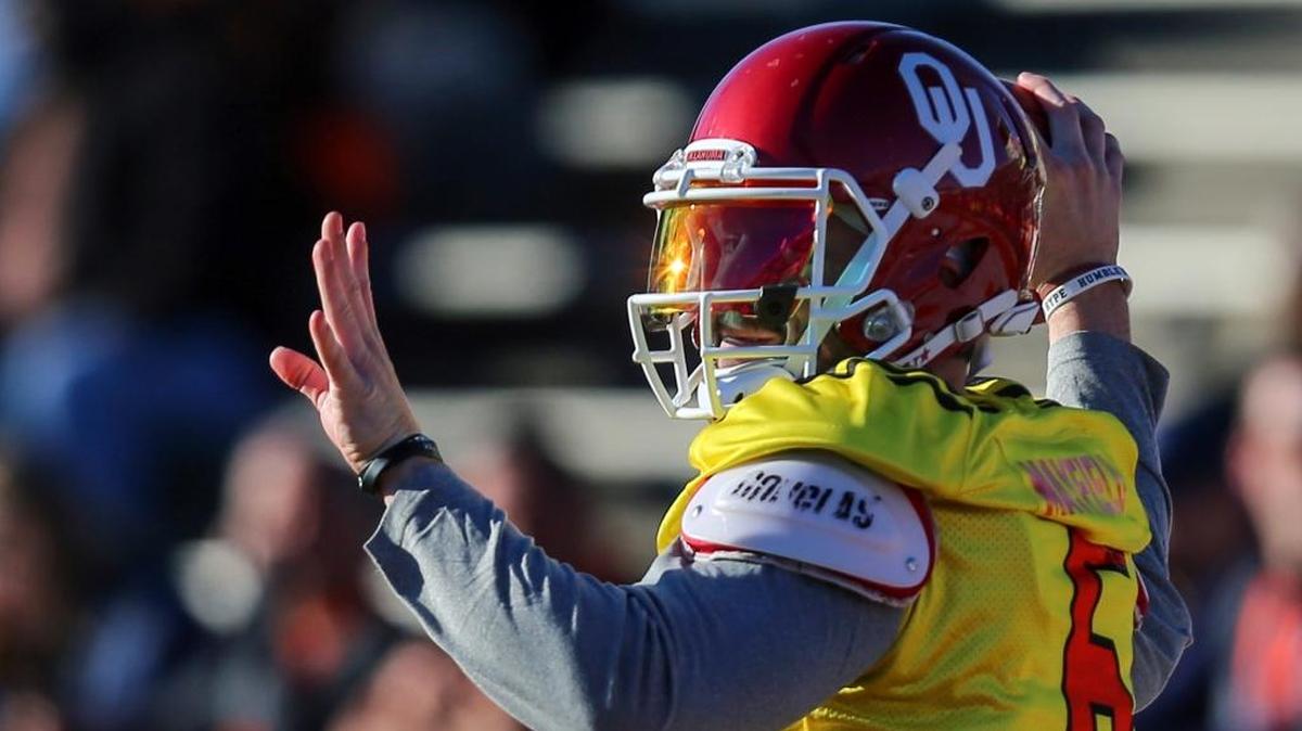 Quarterback Baker Mayfield of Oklahoma throws a pass during the North's team Senior Bowl practice.