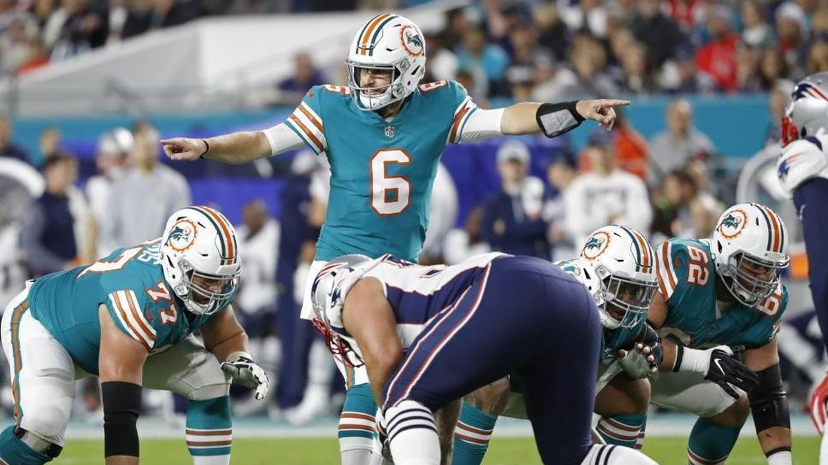 Jay Cutler led the Dolphins to their first win against New England since 2015.