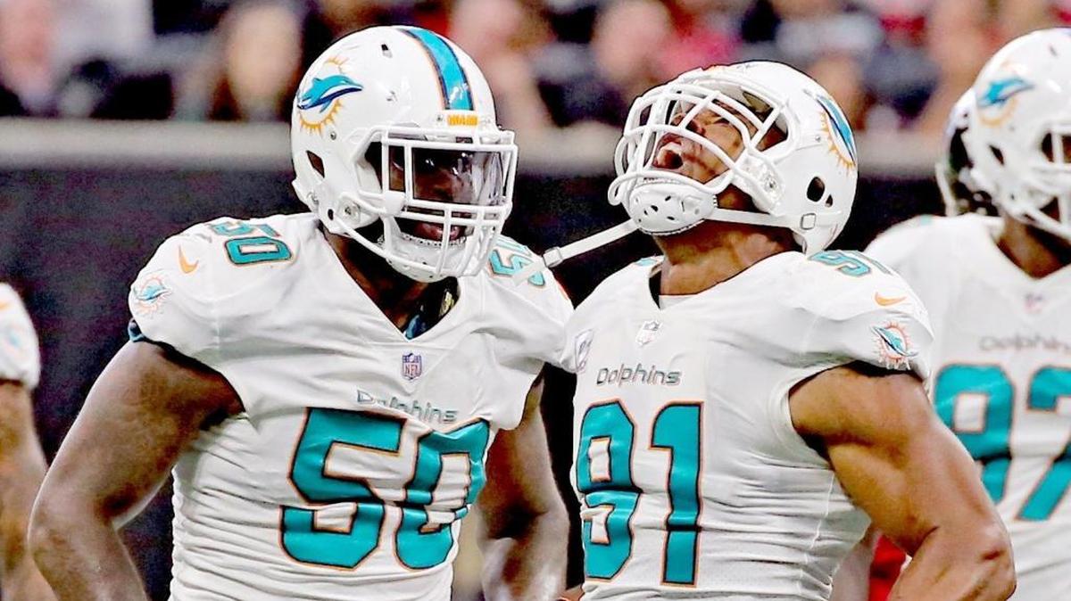 Cameron Wake celebrates after one of his eight sacks in 2017.