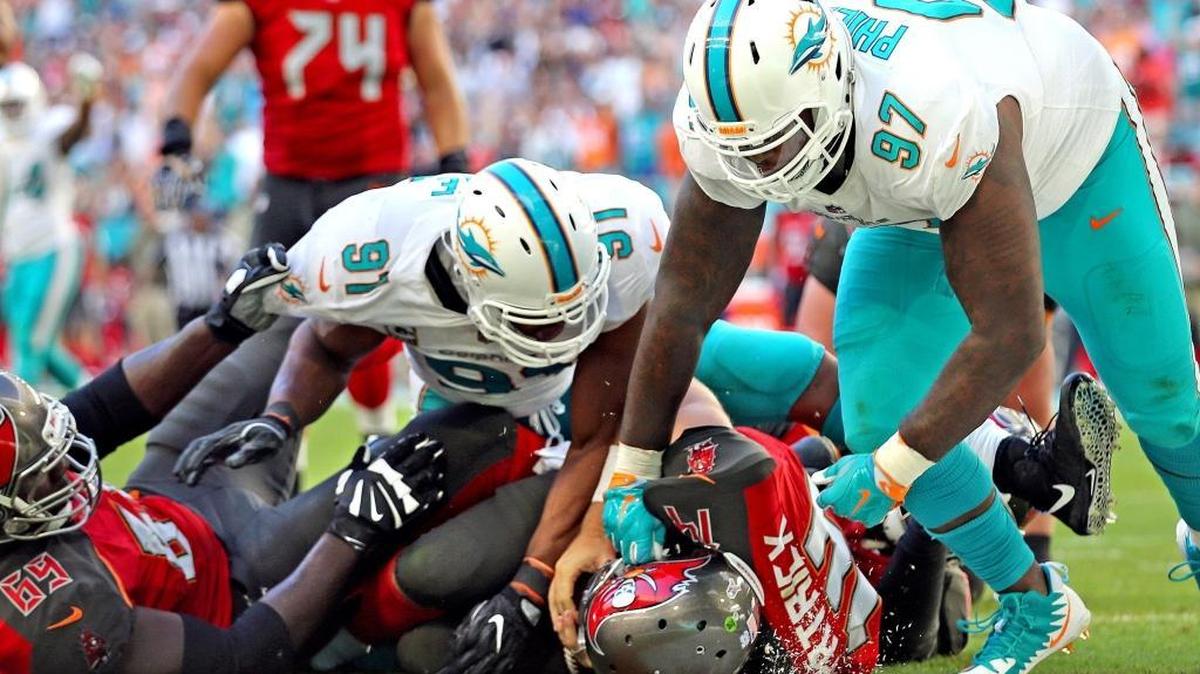Cameron Wake, not Jordan Phillips, got credit for this sack from Sunday, Nov. 19, 2017.