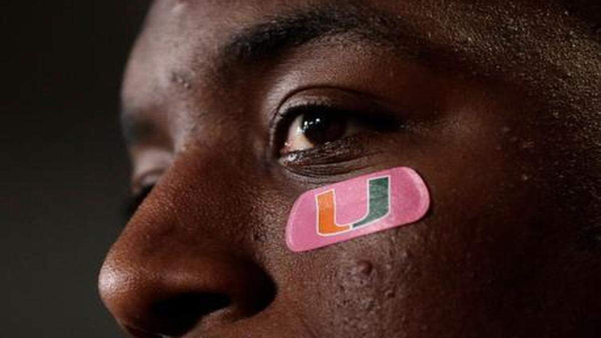 
Miami running back Duke Johnson answers a question during a news conference at the NFL football scouting combine in Indianapolis, Thursday, Feb. 19, 2015. 
