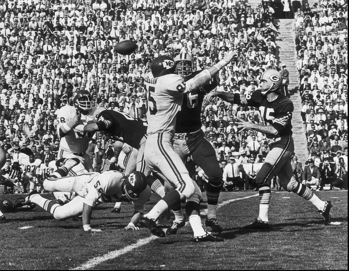 Green Bay’s Bart Starr throws a pass during the first quarter of Super Bowl I, at the Los Angeles Coliseum, Jan. 15, 1967.