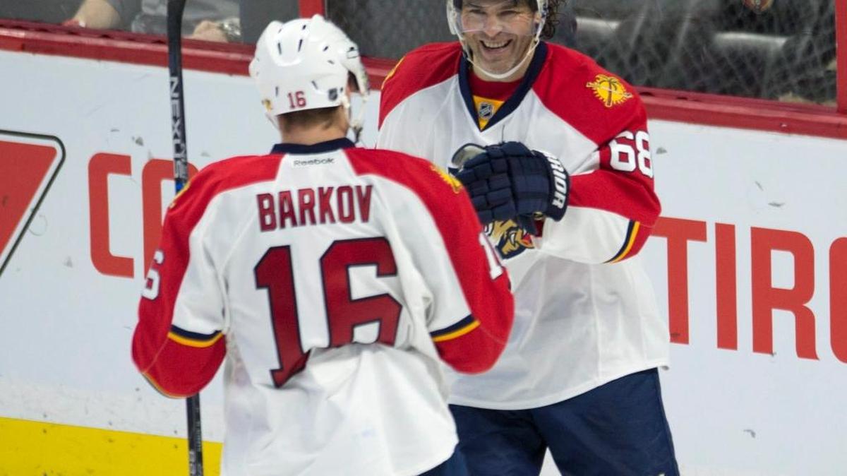 The Panthers’ Jaromir Jagr, right, congratulates center Sasha Barkov on his goal during the third period of Florida’s 3-2 victory against the Senators on Thursday, Jan. 7, 2016.