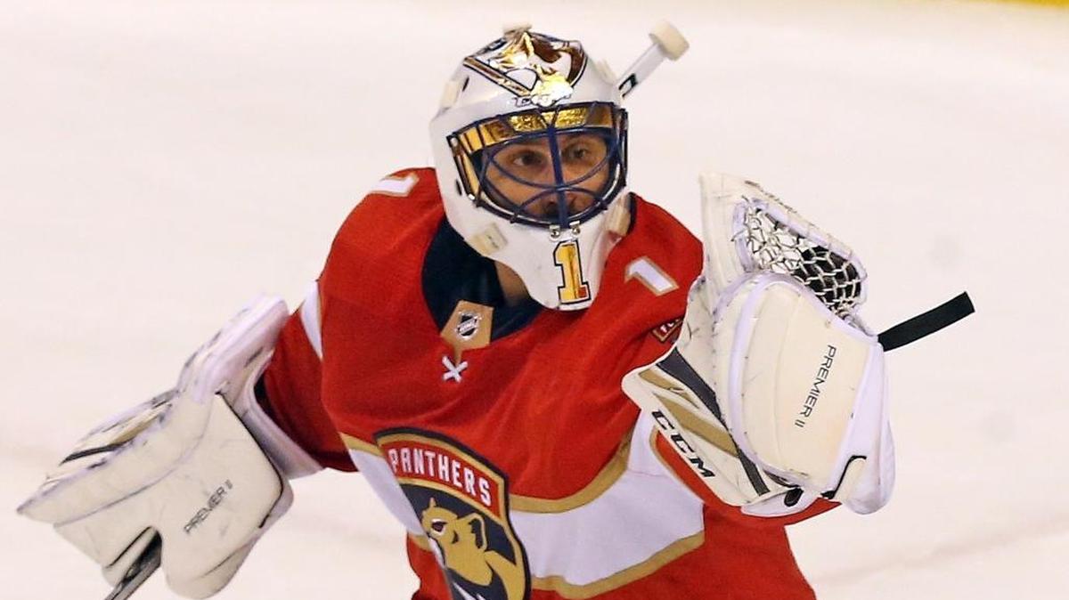 Florida Panthers goalie Roberto Luongo catches the puck in his glove in the first period as they play the Edmonton Oilers at the BB&T Center in Sunrise, Florida, March 17, 2018.