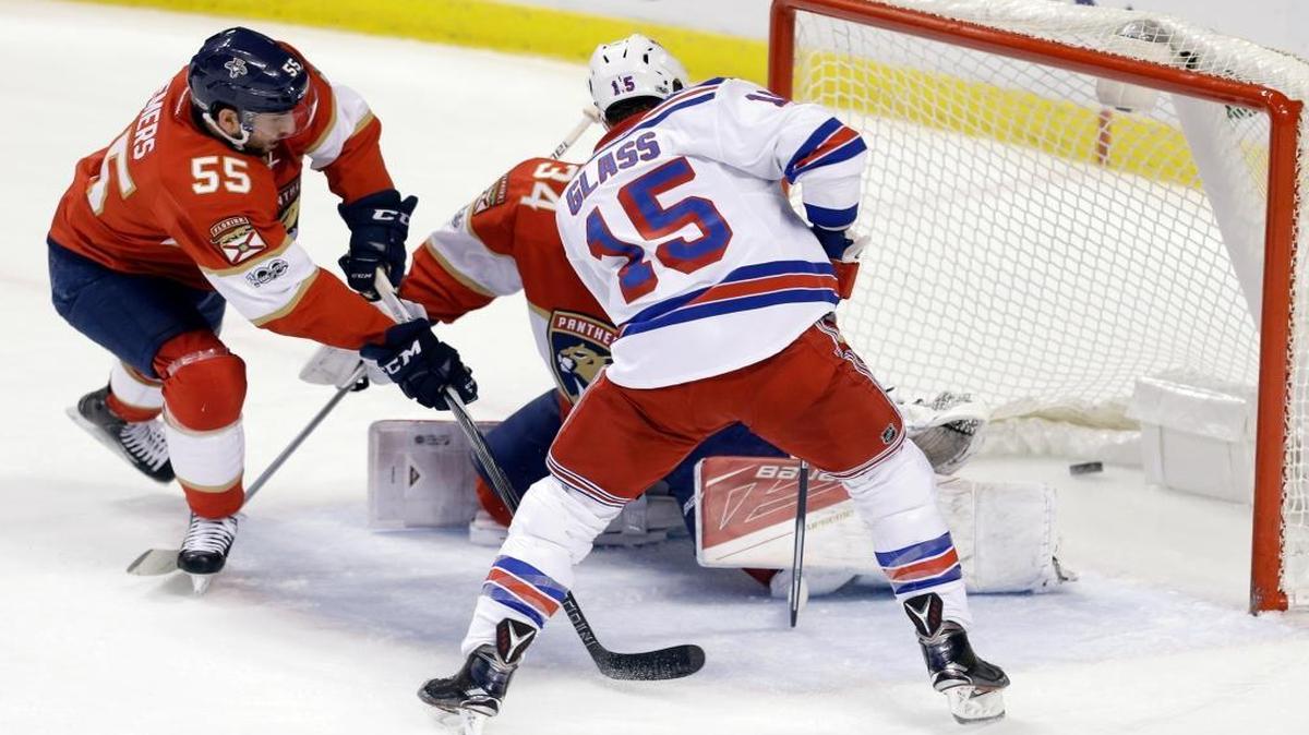 New York winger Tanner Glass gives the Rangers a 2-0 lead on the Florida Panthers in the first period on Tuesday night at BB&T Center.