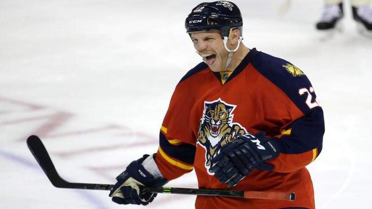 
Panthers forward and former Bruin Shawn Thornton compared the Panthers to being down 3-1 in a series and Saturday being Game 5. 
