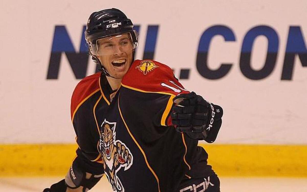 
Winger David Booth had 87 goals and 80 assists in 309 games with the Panthers from 2006-11 and led the team in goals twice.
