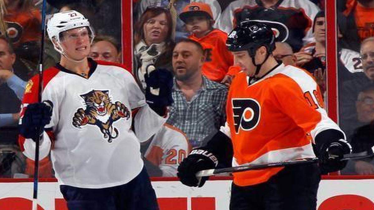 
Nick Bjugstad #27 of the Florida Panthers celebrates his first goal of the season on the powerplay at 11:50 of the second period against the Philadelphia Flyers at the Wells Fargo Center on November 6, 2014 in Philadelphia, Pennsylvania. 
