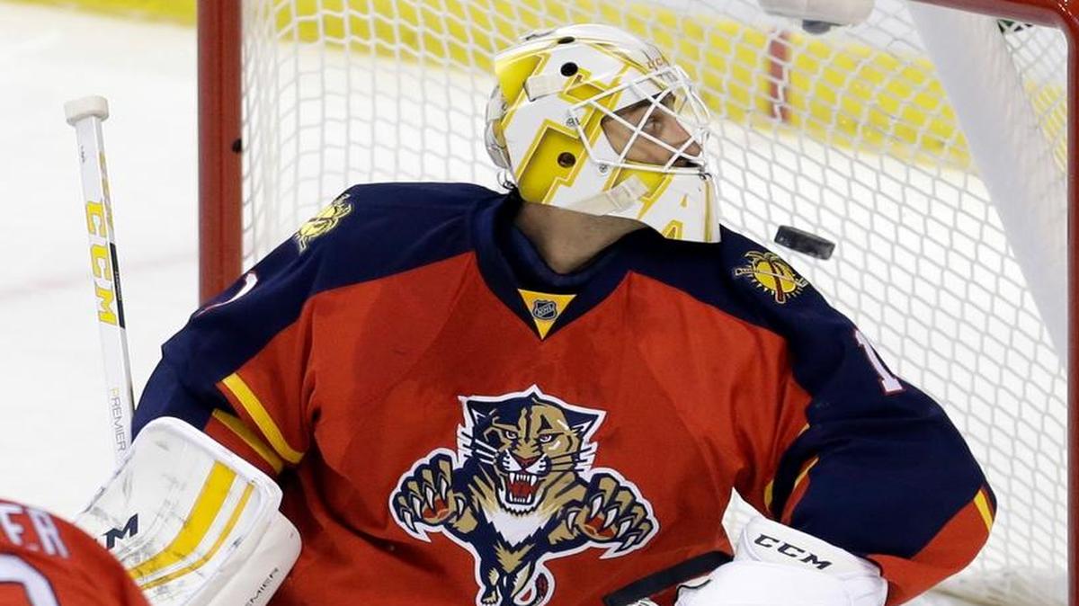 Florida Panthers goalie Roberto Luongo (1) is unable to stop a shot by Nashville Predators left wing Miikka Salomaki during the first period of an NHL hockey game, Saturday, Feb. 13, 2016, in Sunrise, Fla.