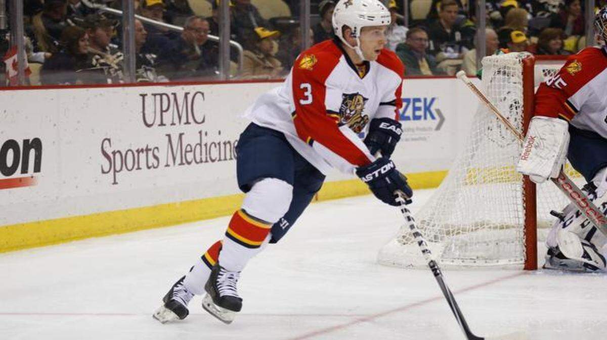
Steven Kampfer has become one of Florida’s most dependable defensemen.
