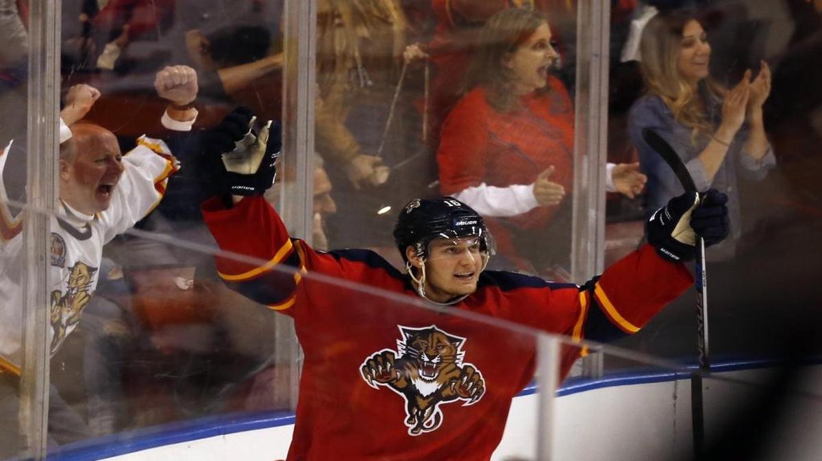 Florida Panthers center Aleksander Barkov (16) scores to tie the game in the third period as the Panthers host the New York Islanders for game 5 of the playoffs at the BB&T Center on Friday, April 22, 2016.