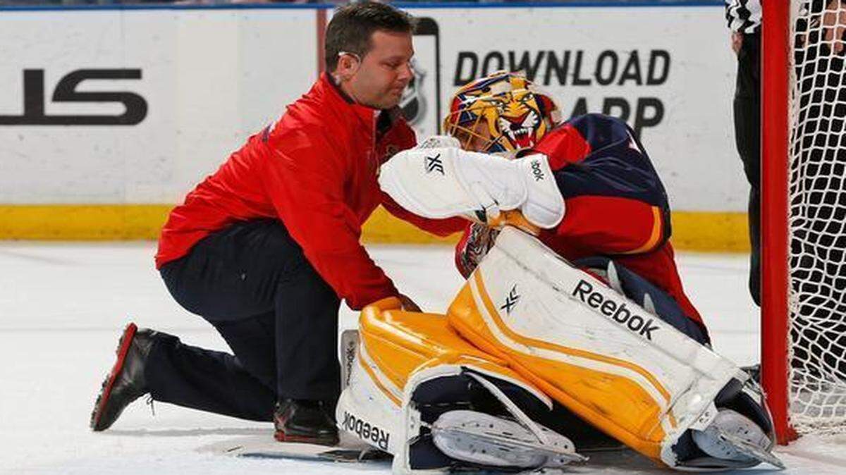 
Goaltender Roberto Luongo will miss Thursday’s game with a shoulder injury. The Panthers hope he can return this weekend. 
