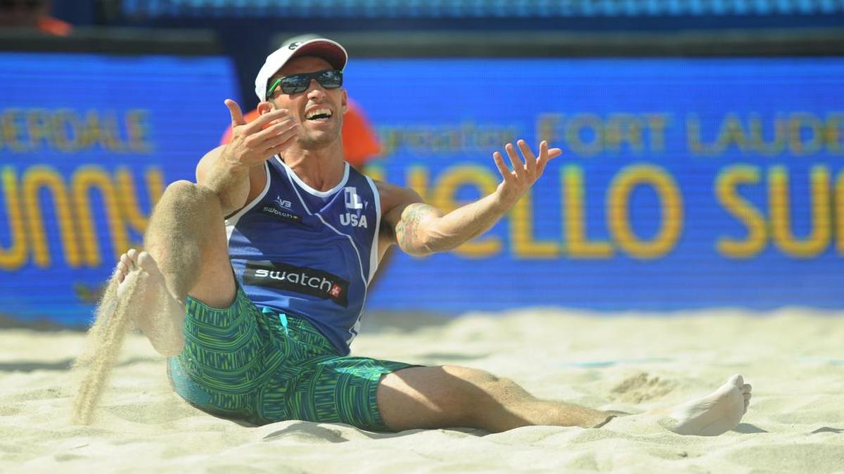 

Fort Lauderdale native Nick Lucena looks up in frustration after losing a point to Bruno Oscar Schmidt and Alison Cerutti of Brazil during the men’s final of the world championships.

