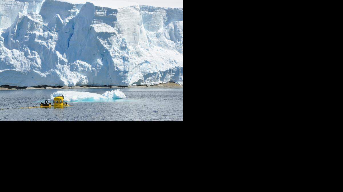 
The Deep Sea Adventures submarine explores Antarctica.
