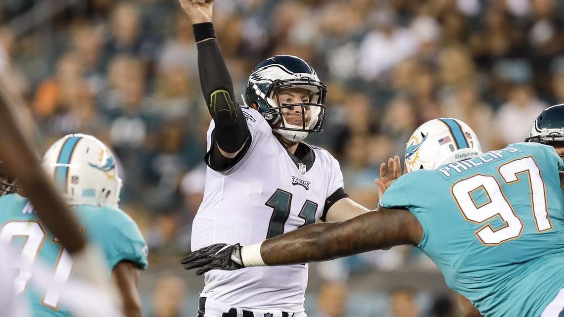 Miami Dolphins defensive tackle Jordan Phillips, seen here pressuring Philadelphia Eagles quarterback Carson Wentz, played well against the Eagles.