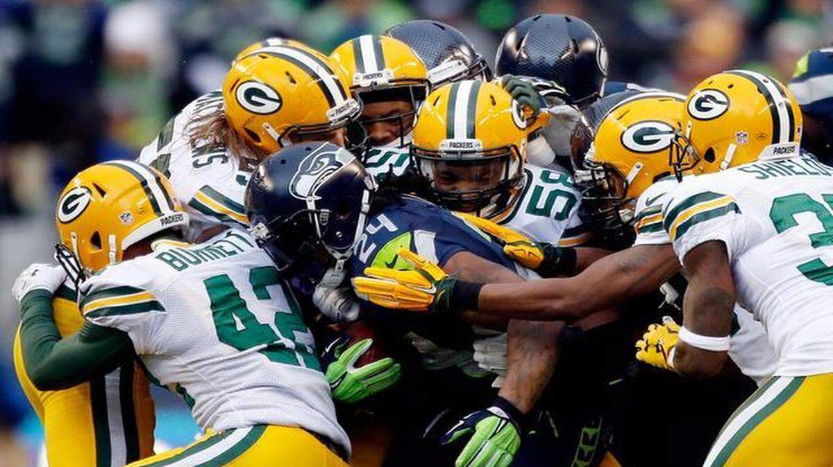 
SEAHAWKS RUNNING BACK Marshawn Lynch 
