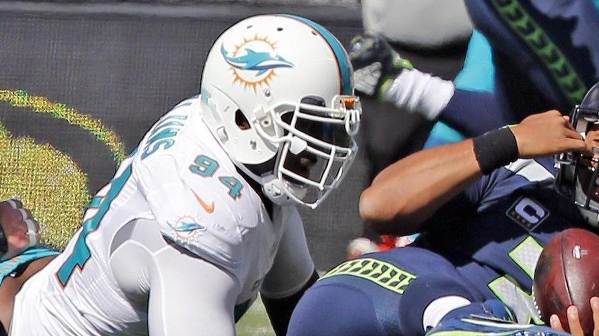 Mario Williams got his Dolphins career off to a great start with a sack against Seattle in his first game.