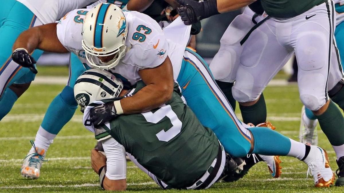 Ndamukong Suh has proven his first two seasons with the Miami Dolphins that he will be in shape well into the season so that he can chase quarterbacks and ball carriers.