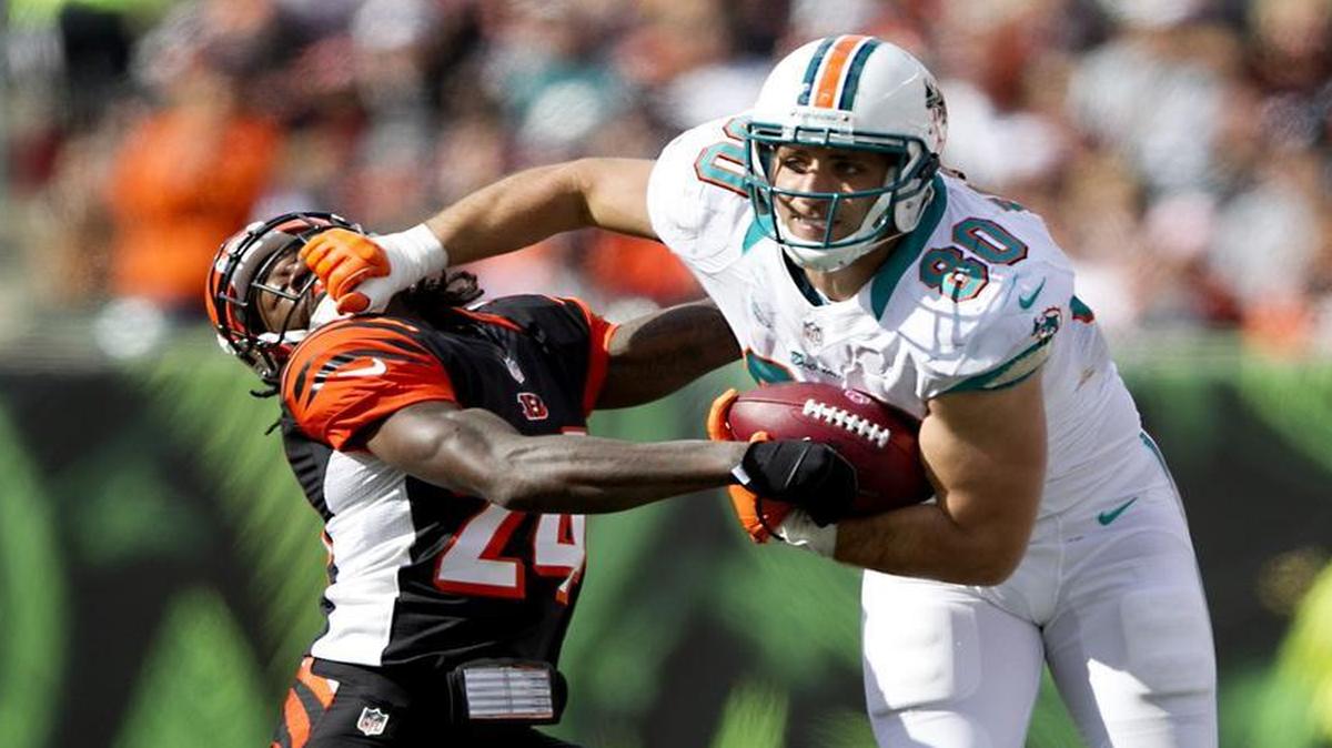 Anthony Fasano returns to the Dolphins and will be key to helping the running game.