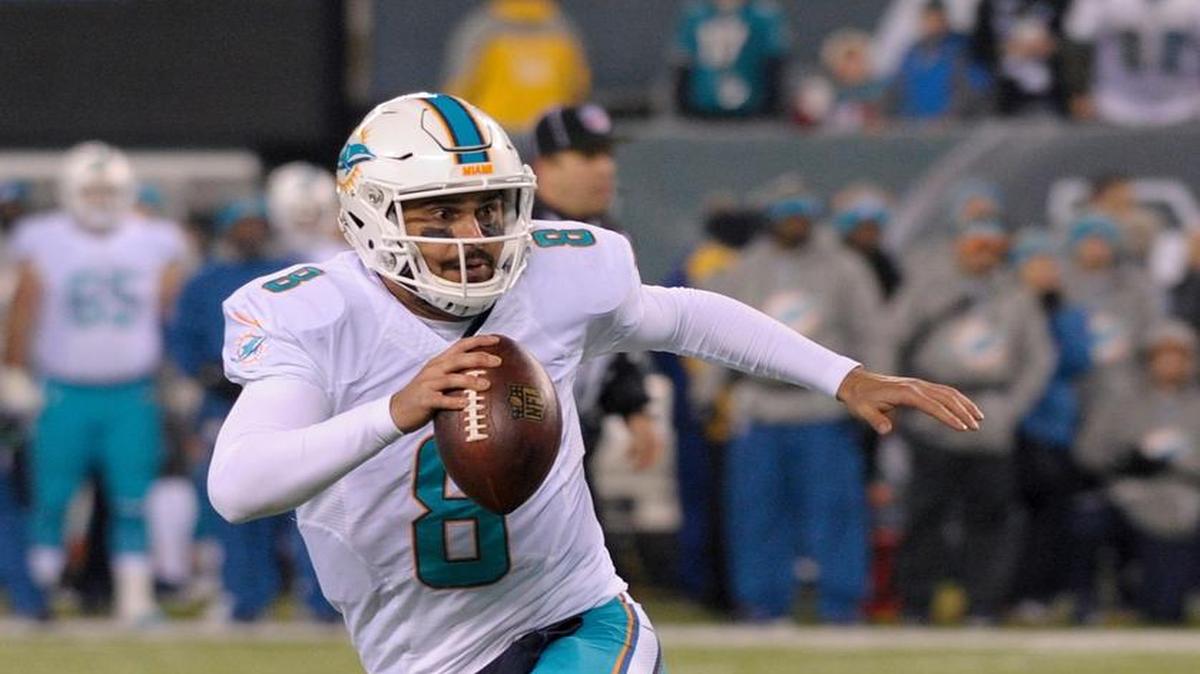 Dolphins quarterback Matt Moore was the AFC’s Offensive Player of the Week after throwing four TDs against the Jets.