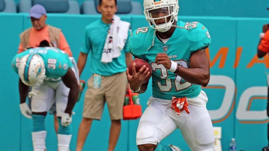 The Dolphins would like to get running back Kenyan Drake opportunities in space to take advantage of his speed.
