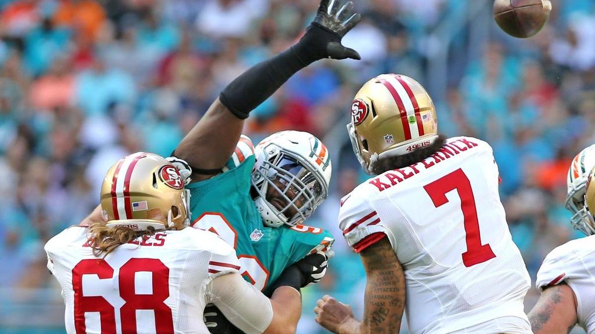 The Miami Dolphins cut defensive tackle Earl Mitchell, expecting to find a much cheaper upgrade at the position.