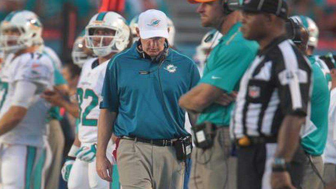 <cutline_leadin>Hoping for better times:</cutline_leadin> Dolphins coach Joe Philbin walks the sideline in the final moments of last Sunday’s home loss against the Chiefs.