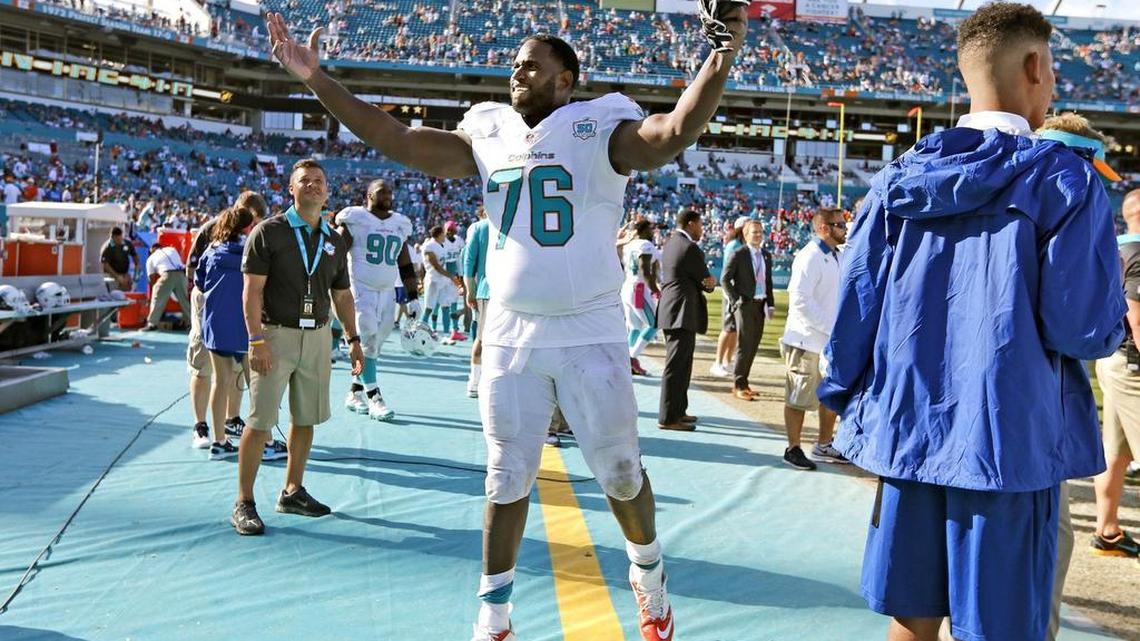 Offensive tackle Branden Albert (76) remains with the Miami Dolphins for now.