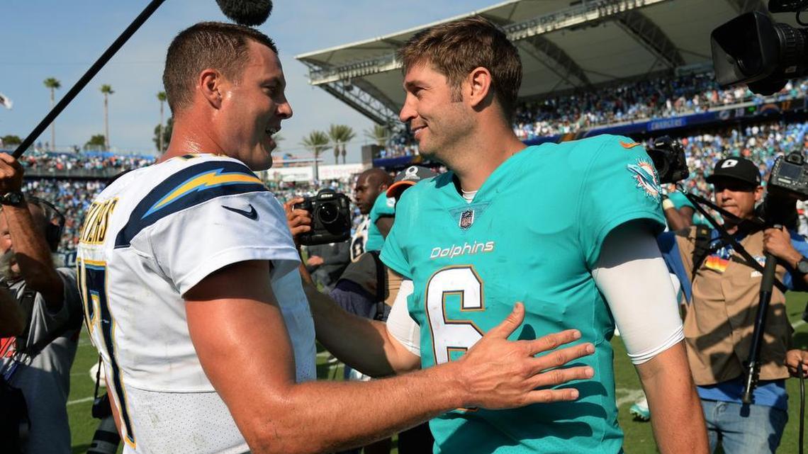 Dolphins quarterback Jay Cutler, here sharing a postgame moment with Chargers quarterback Phillip Rivers, talked to the Jets about joining that team before the Dolphins were a even a consideration.