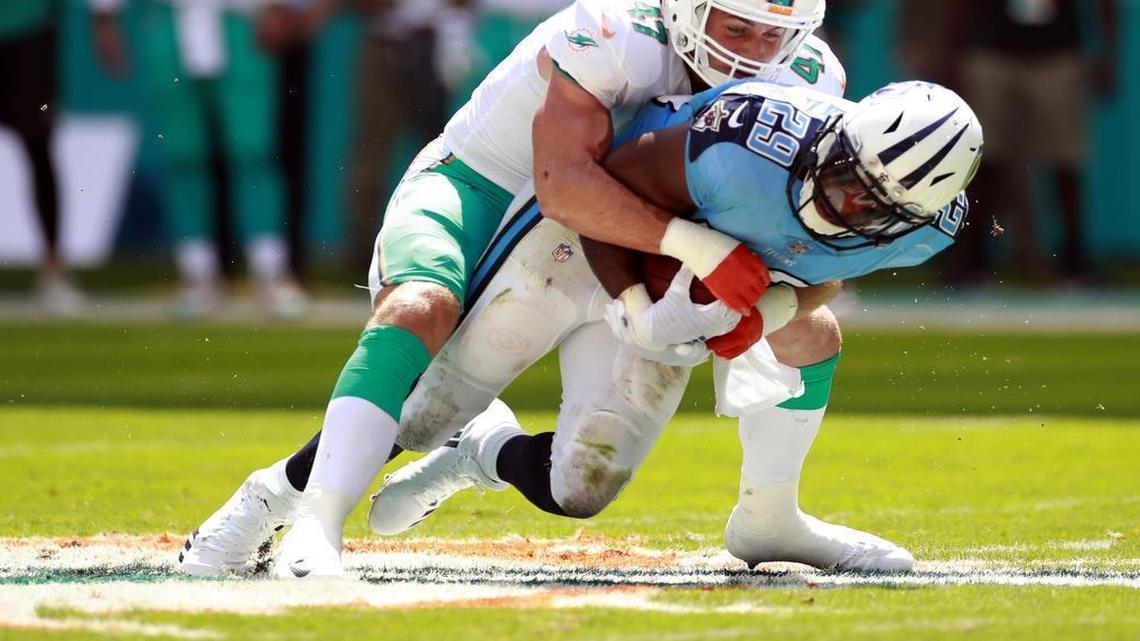 Running back DeMarco Murray averaged 3.6 yards per carry in 2017.