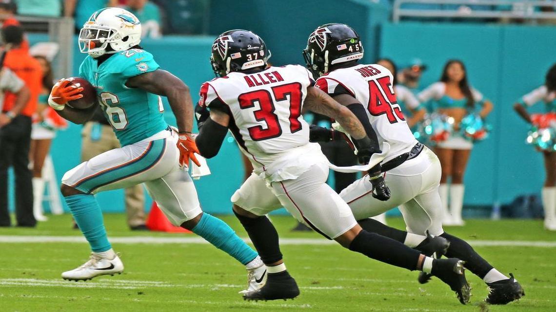 Damien Williams took over the third-down back duties on Sunday after Kenyan Drake was in for only one play.