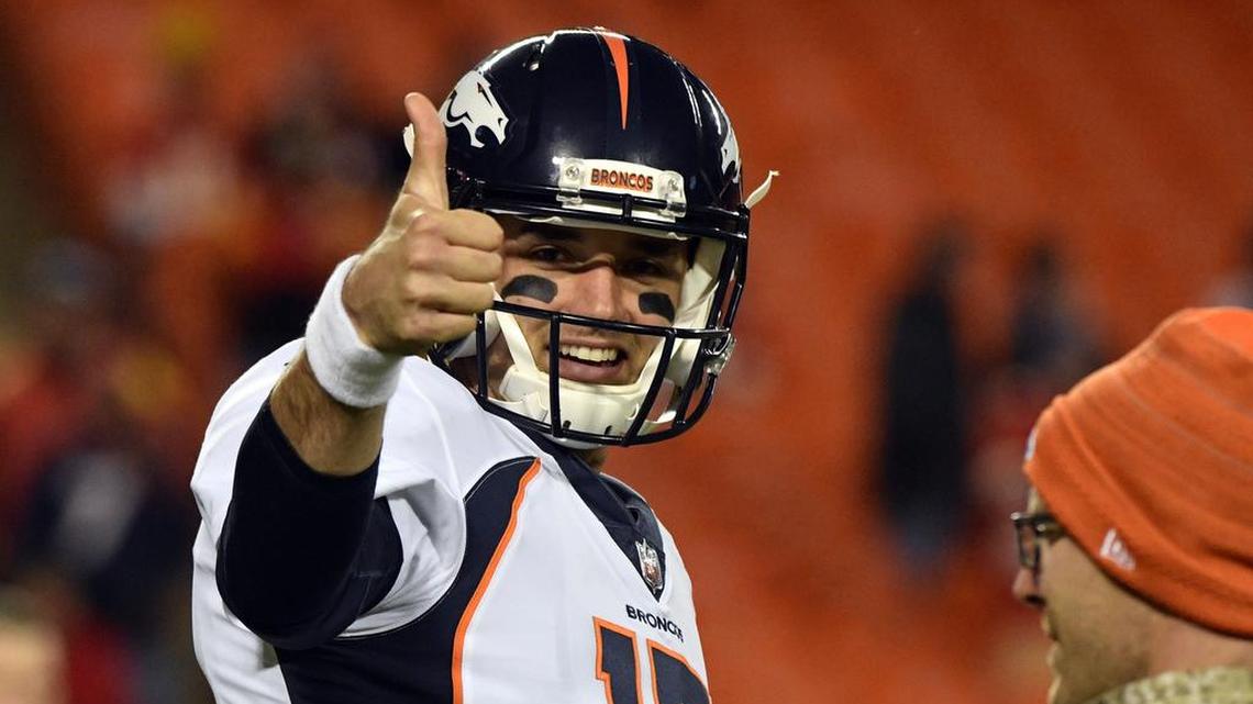 The Miami Dolphins signed quarterback Brock Osweiler on Friday.
