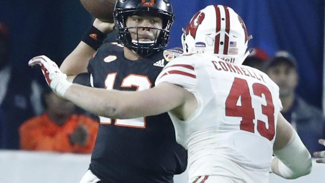 Miami Hurricanes quarterback Malik Rosier (12) sets up to pass in the second quarter of the Dec. 30 Orange Bowl. Rosier will try to hold off competition from N’Kosi Perry and others in the coming months.