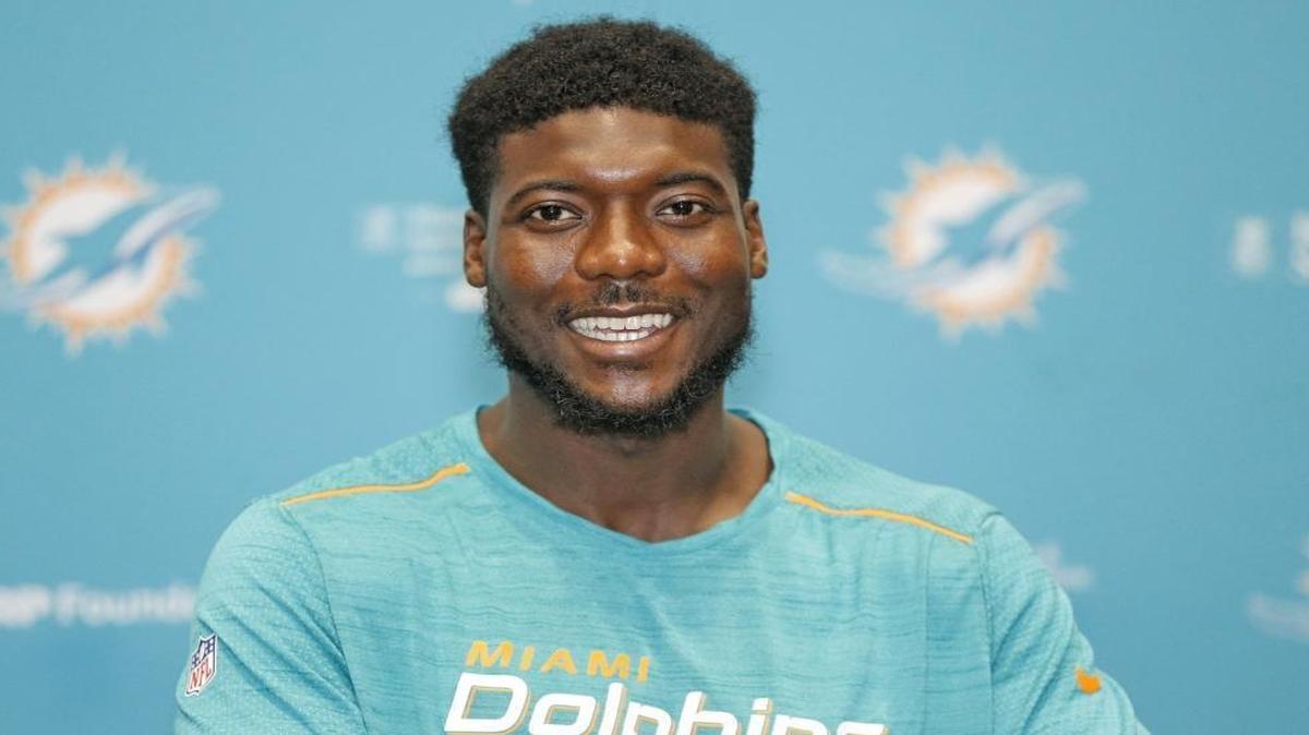Miami Dolphins cornerback Byron Maxwell speaks to the media at the Dolphins Training Facility in Davie on Wed., May 24, 2017.