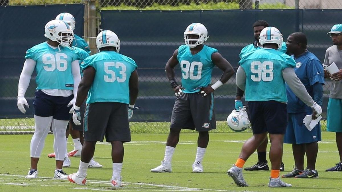 Miami Dolphins DE Charles Harris (90), during OTAs at the Miami Dolphins training facility in Davie, Florida, May 31, 2017.